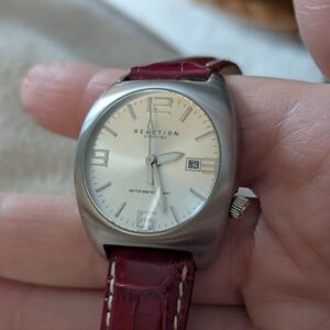 KENNETH COLE Reaction P93-04 Water Resistant Watch w/Red Leather Band, EUC!!!